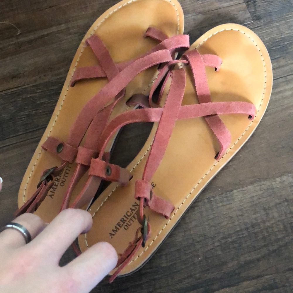 American Eagle Coral Suede sandals